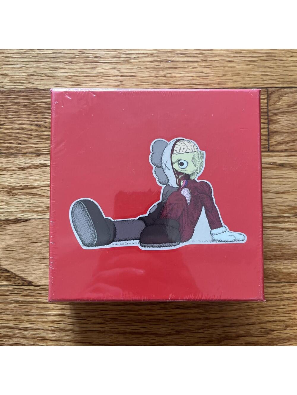 NIB KAWS Tokyo First Puzzle 100 Pieces Resting Place 2021 Japan Limited Sealed
